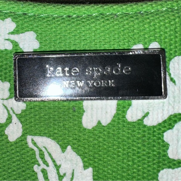 Kate Spade Green and White Floral Tote w rhinestones & Bamboo Handles - EUC Rare - Picture 14 of 16